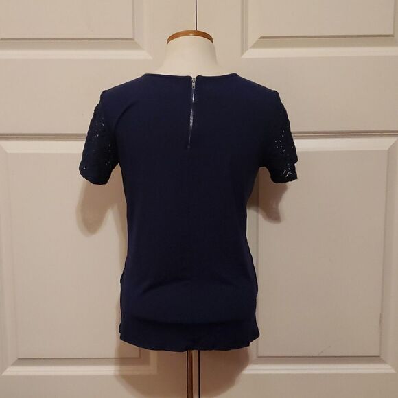 Market & Spruce Hans Crochet Front Top Navy Size Petite Small NWT - Picture 2 of 4